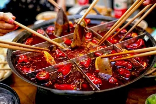 吃火锅时需要注意避开的4大健康陷阱